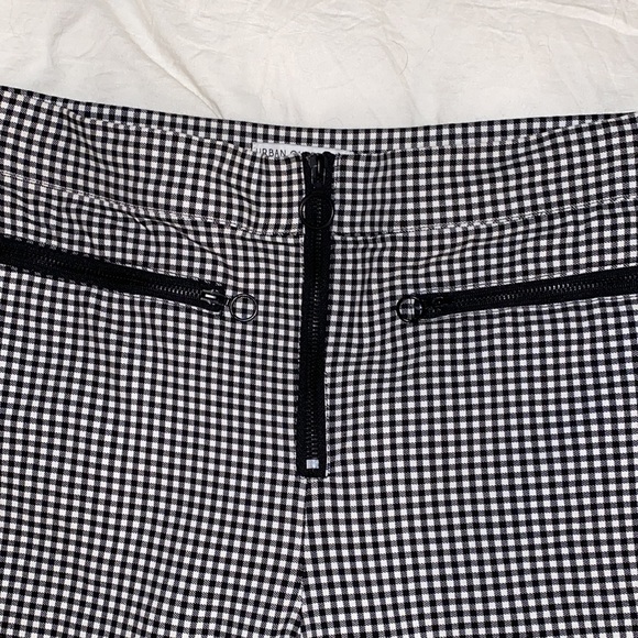 URBAN OUTFITTERS BLACK PLAID PANTS - Picture 3 of 4
